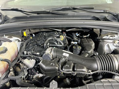 Used 2023 Jeep Grand Cherokee Altitude AWD/4WD image 28