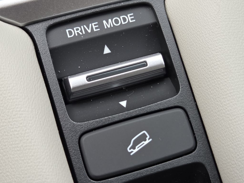 New 2027 Honda HR-V EX-L image 8