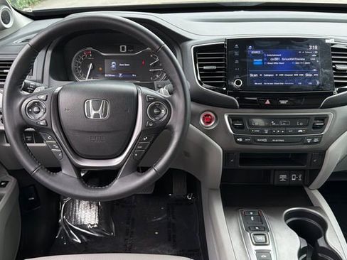 Certified 2023 Honda Ridgeline RTL image 18