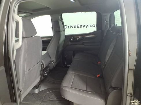 Used 2025 Chevrolet Silverado 1500 LT AWD/4WD image 9
