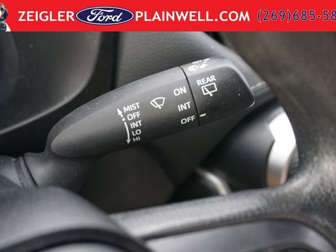 Used 2023 Toyota RAV4 LE AWD/4WD image 25
