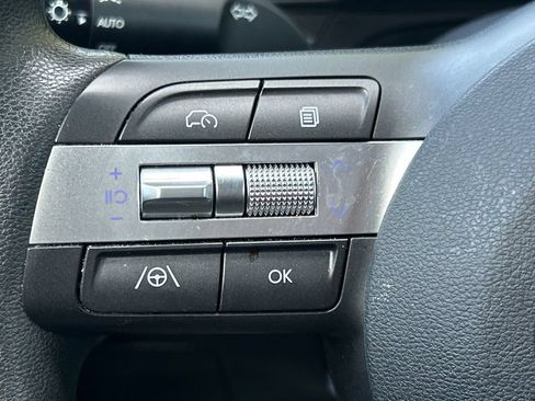 Used 2024 Hyundai Kona SE AWD/4WD image 30