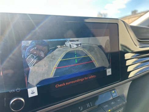 Used 2025 Toyota Camry LE image 24