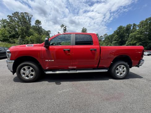 Used 2026 RAM 2500 Big Horn AWD/4WD image 8