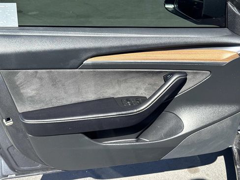 Used 2023 Tesla Model 3 Standard Range RWD image 21