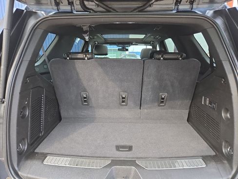 Used 2021 Chevrolet Tahoe Z71 w/ Z71 Signature Package image 22