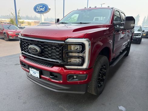 New 2026 Ford F350 Lariat w/ Black Appearance Package AWD/4WD image 3