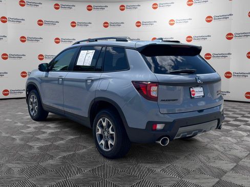 Used 2023 Honda Passport TrailSport image 3