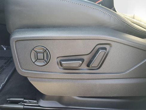 Used 2025 Audi Q5 Premium w/ Convenience Package AWD/4WD image 22