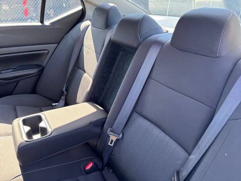 Used 2025 Nissan Altima 2.5 SV FWD image 27