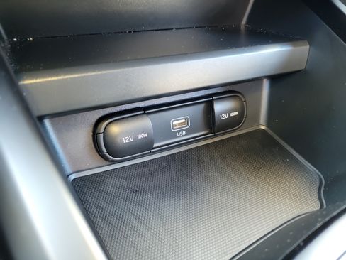 Certified 2021 Kia Soul LX FWD image 34