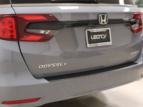 Used 2024 Honda Odyssey Sport image 97