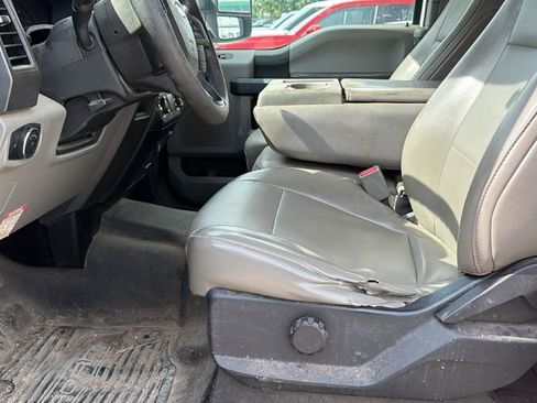 Used 2017 Ford F250 XL w/ Power Equipment Group RWD image 10