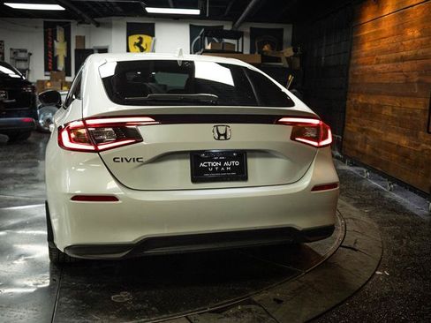 Used 2024 Honda Civic EX-L image 6