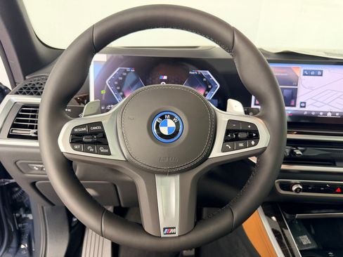 New 2026 BMW X5 xDrive50e w/ M Sport Package AWD/4WD image 11