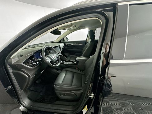 Used 2023 Buick Envision Essence FWD image 13