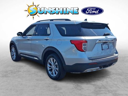 Certified 2023 Ford Explorer XLT w/ Equipment Group 202A AWD/4WD image 4