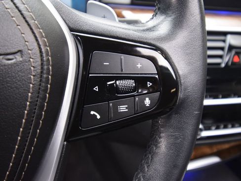 Used 2020 BMW 530i xDrive w/ Premium Package image 35