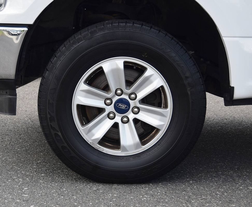 Used 2019 Ford F150 XL w/ Equipment Group 101A Mid AWD/4WD image 42