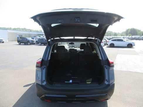 Used 2023 Nissan Rogue SV w/ SV Premium B Package AWD/4WD image 7