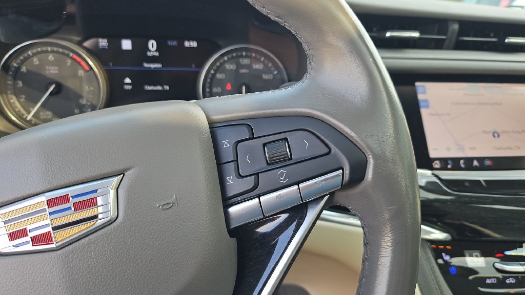 Used 2020 Cadillac XT6 Premium Luxury AWD/4WD image 11