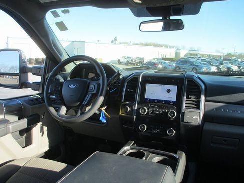 Used 2022 Ford F250 XLT w/ XLT Premium Package image 22