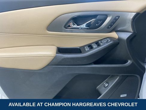 Used 2023 Chevrolet Traverse Premier w/ LPO, Floor Liner Package AWD/4WD image 30