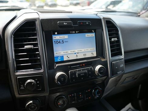 Used 2019 Ford F150 XLT w/ Equipment Group 302A Luxury AWD/4WD image 14