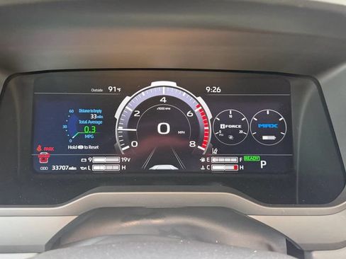 Used 2025 Toyota Sequoia Platinum AWD/4WD image 21