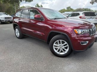 Used 2018 Jeep Grand Cherokee Laredo video 1