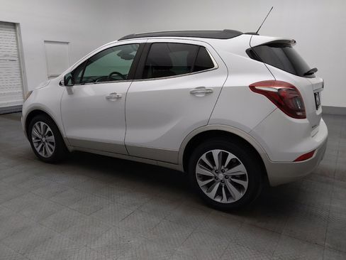 Used 2018 Buick Encore Preferred image 3