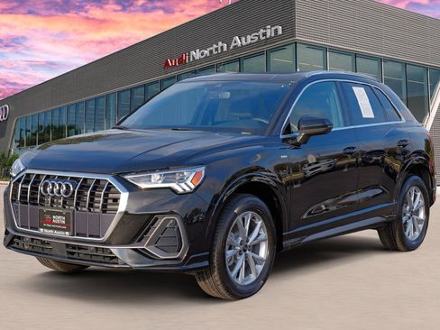 Certified 2025 Audi Q3 2.0T Premium w/ Convenience Package image 7