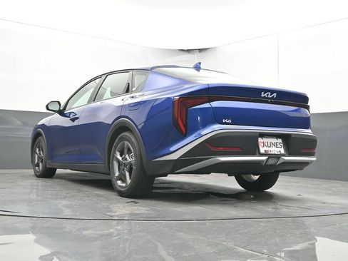 Used 2025 Kia K4 FWD image 46