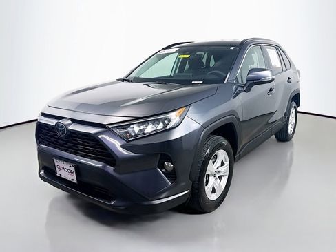 Certified 2020 Toyota RAV4 XLE image 3