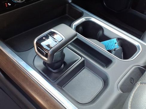 Used 2023 Chevrolet Silverado 1500 High Country w/ Technology Package image 16