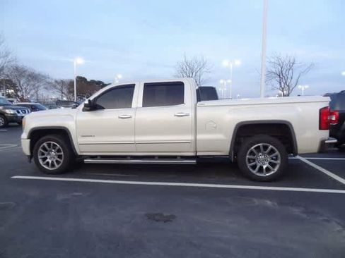 Used 2015 GMC Sierra 1500 Denali w/ Driver Alert Package image 7