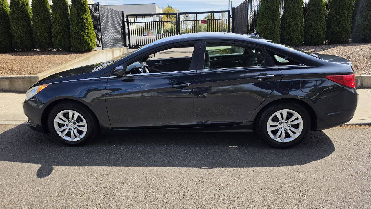 Used 2012 Hyundai Sonata GLS FWD image 8