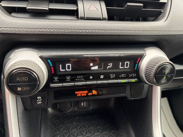 Used 2019 Toyota RAV4 XLE FWD image 27
