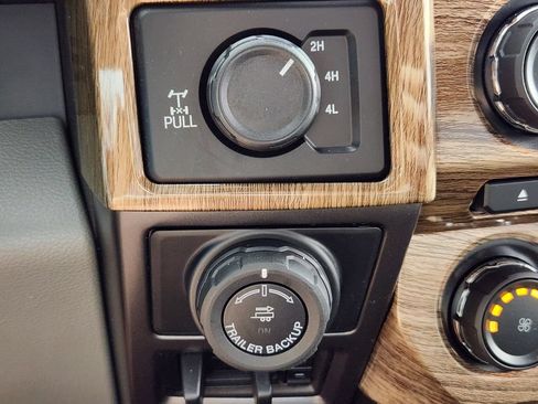 Used 2018 Ford F150 XLT w/ Equipment Group 302A Luxury AWD/4WD image 25