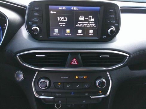 Used 2019 Hyundai Santa Fe SEL image 17