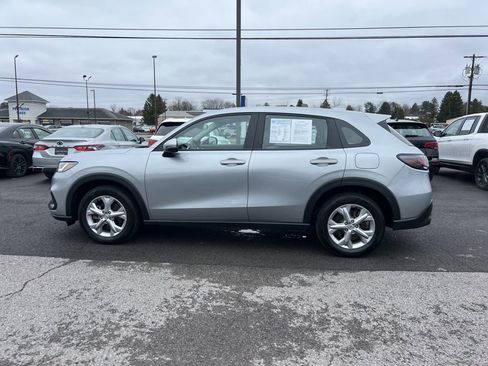 Used 2023 Honda HR-V LX image 2