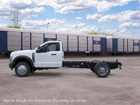 New 2026 Ford F450 2WD Regular Cab Super Duty image 3