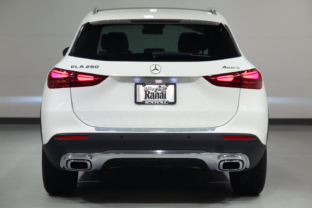 Certified 2026 Mercedes-Benz GLA 250 4MATIC image 3