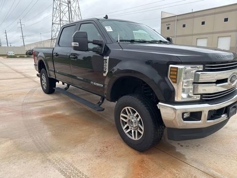 Used 2019 Ford F250 Lariat AWD/4WD image 3