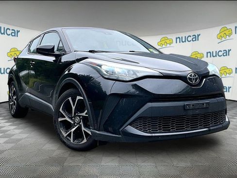 Used 2020 Toyota C-HR XLE FWD image 1