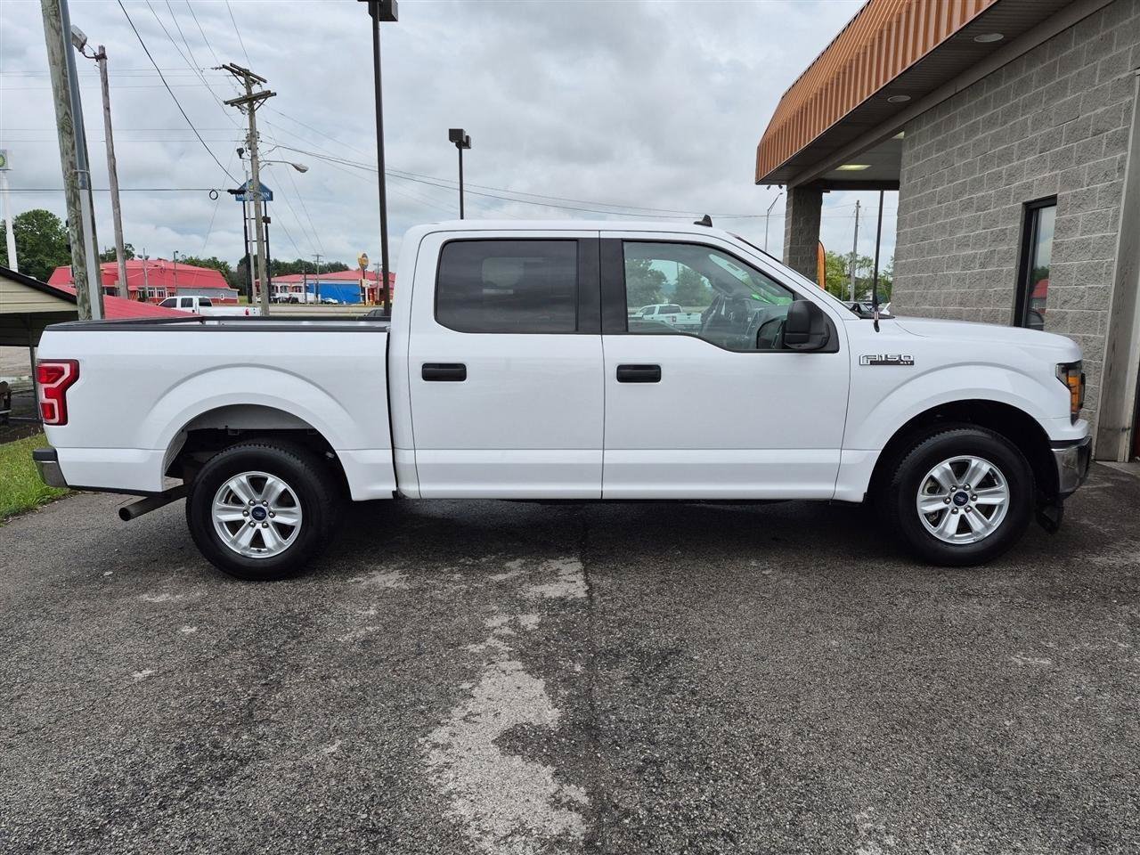 Used 2020 Ford F150 XLT RWD image 2