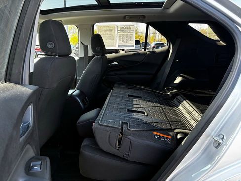 Used 2022 Chevrolet Equinox LT AWD/4WD image 34