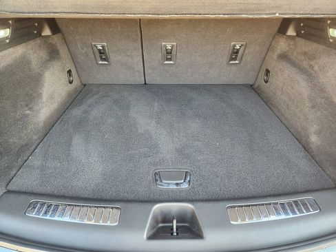 Used 2025 Cadillac XT4 Premium Luxury image 33