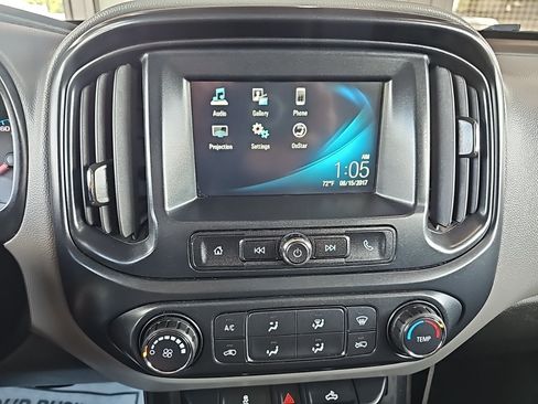 Used 2017 Chevrolet Colorado W/T w/ WT Convenience Package AWD/4WD image 14