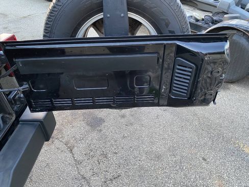 Used 2018 Jeep Wrangler Unlimited Sport S AWD/4WD image 35